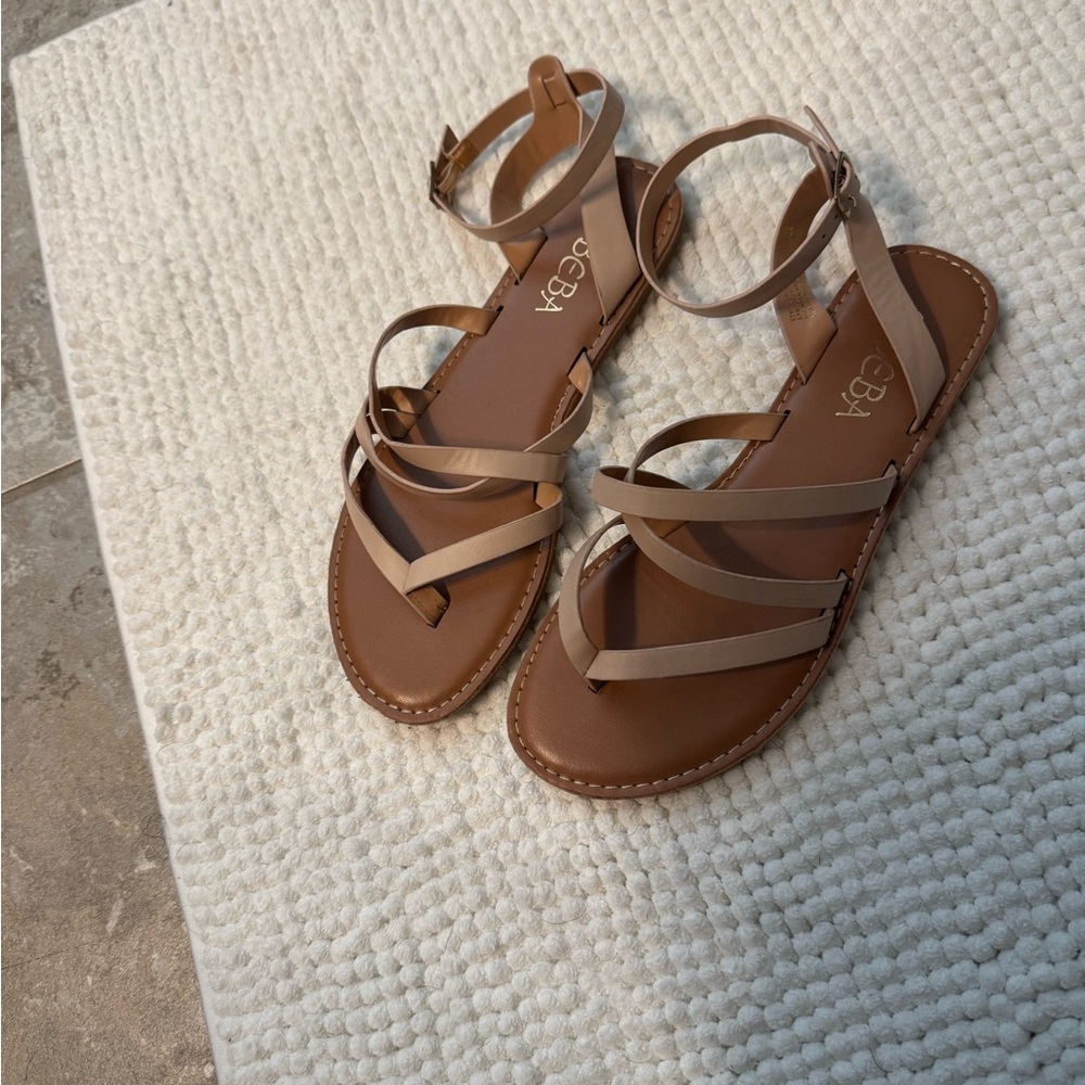 NWOT Beba Strappy Sandals size 38 (7.5-8)